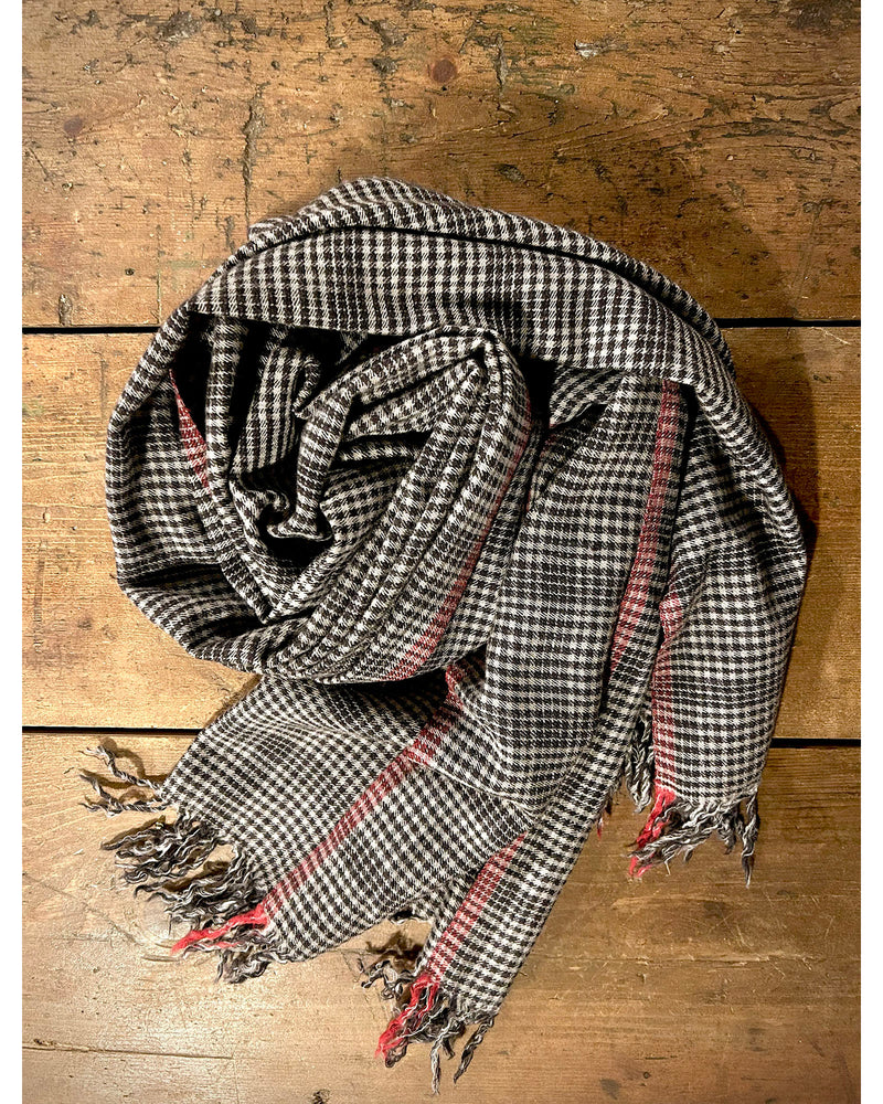 alva scarf | oatmeal, black, red