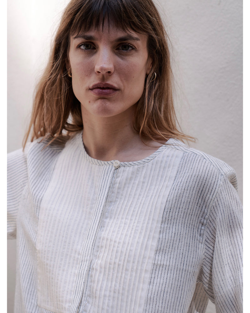 ilse blouse | ecru/navy pinstripe