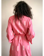 noa dressing gown | flamingo